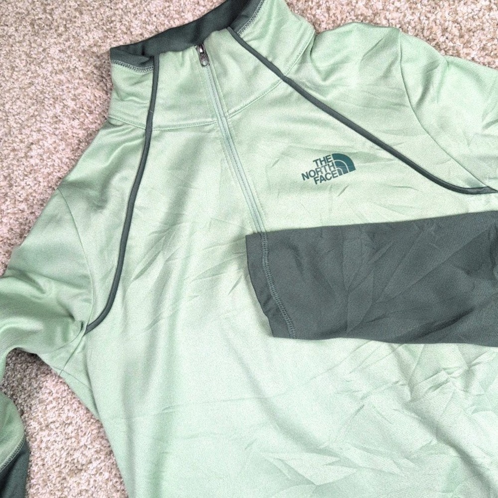 The North Face Womens Quarter Zip Pullover Light Green Athletic Top M